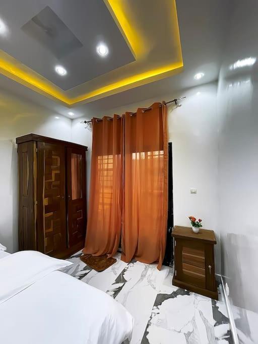 Villa Adja Nafy A Saly Gandigal Bagian luar foto