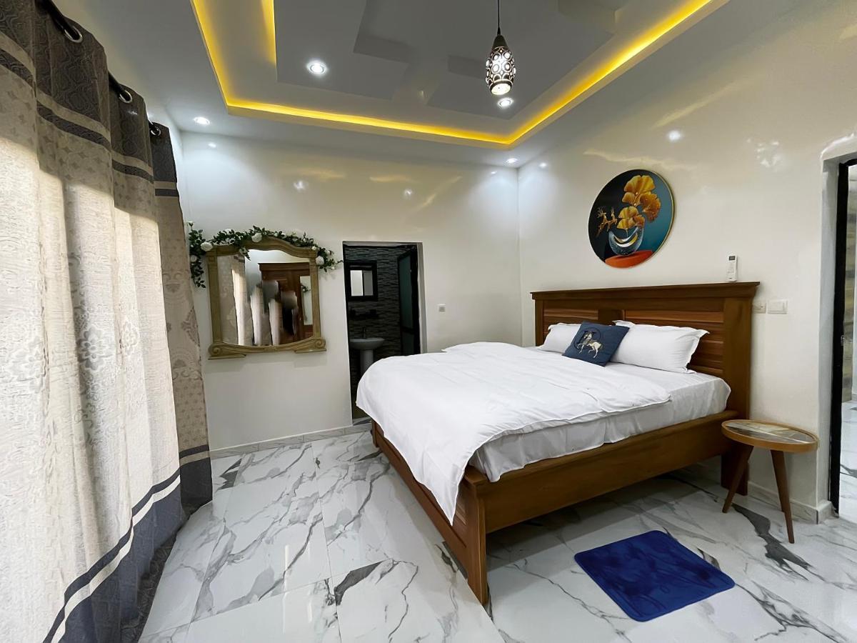 Villa Adja Nafy A Saly Gandigal Bagian luar foto